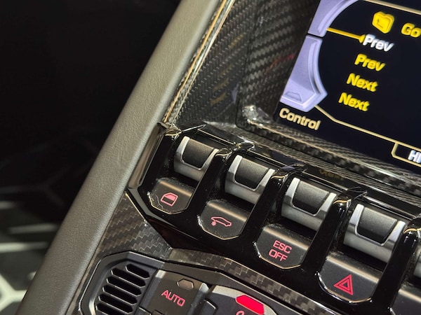 Used Lamborghini Aventador 2017 for sale - 75634074: Photo 60