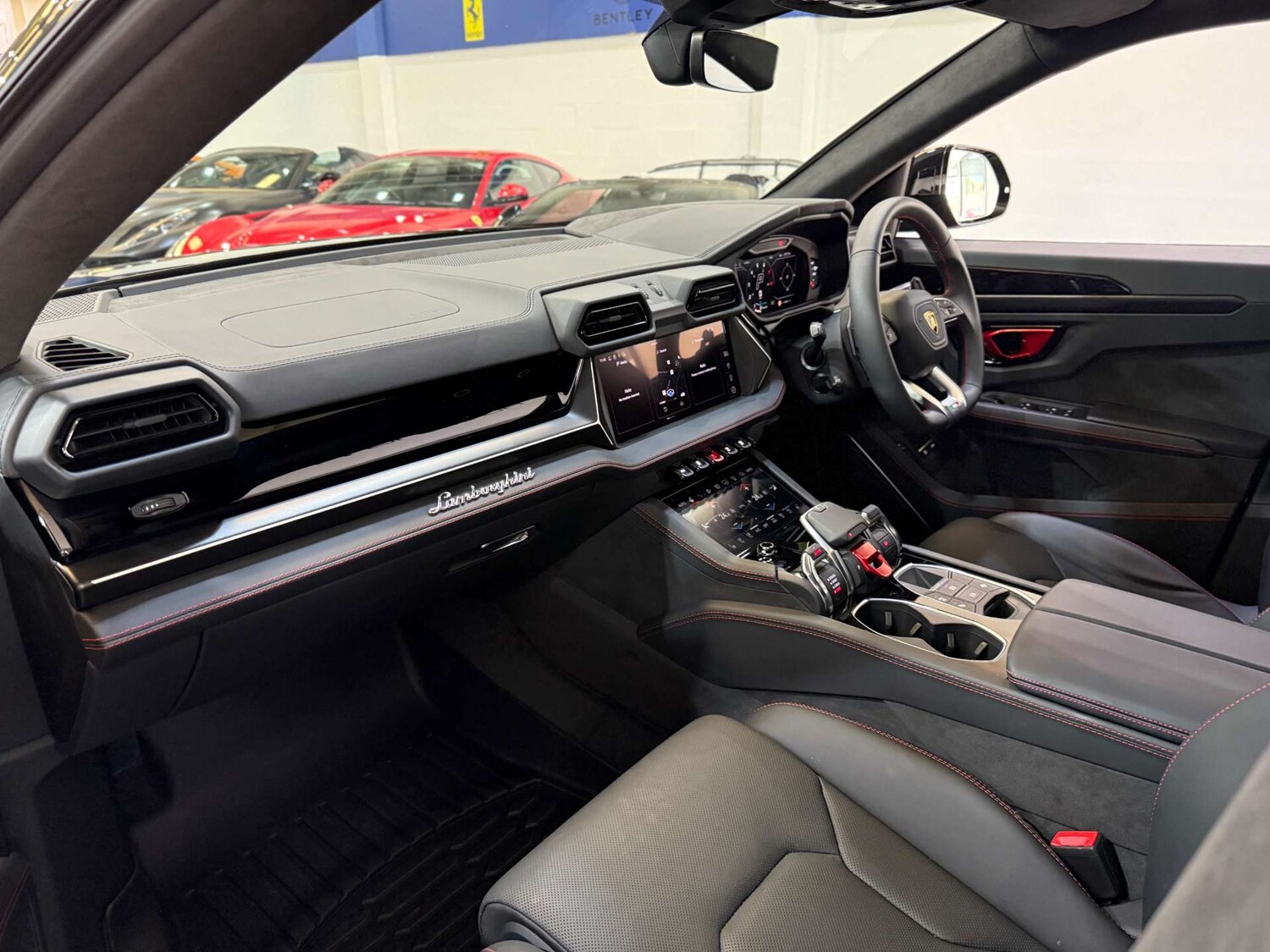 Used Lamborghini Urus 2025 for sale - 76056618: Photo 40