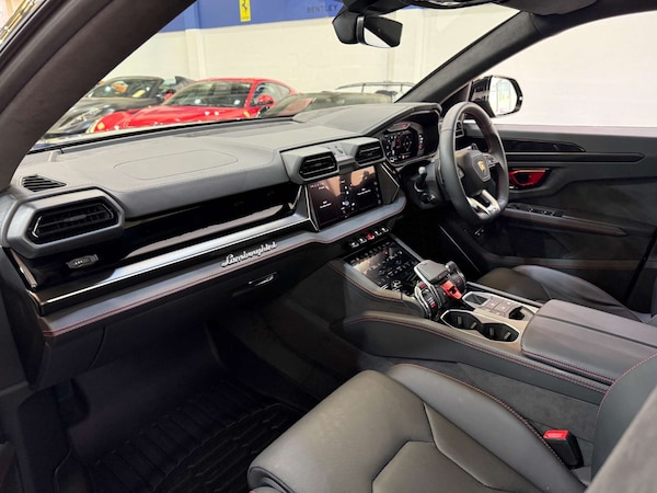Used Lamborghini Urus 2025 for sale - 76056618: Photo 40