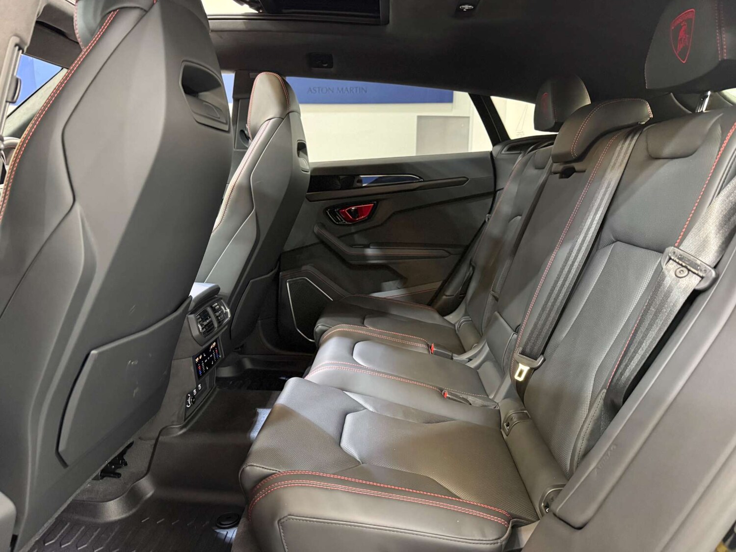 Used Lamborghini Urus 2025 for sale - 76056618: Photo 47