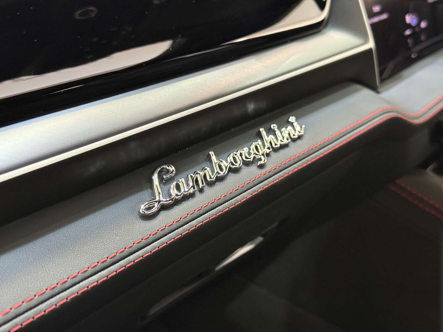 Used Lamborghini Urus 2025 for sale - 76056618: Photo 68