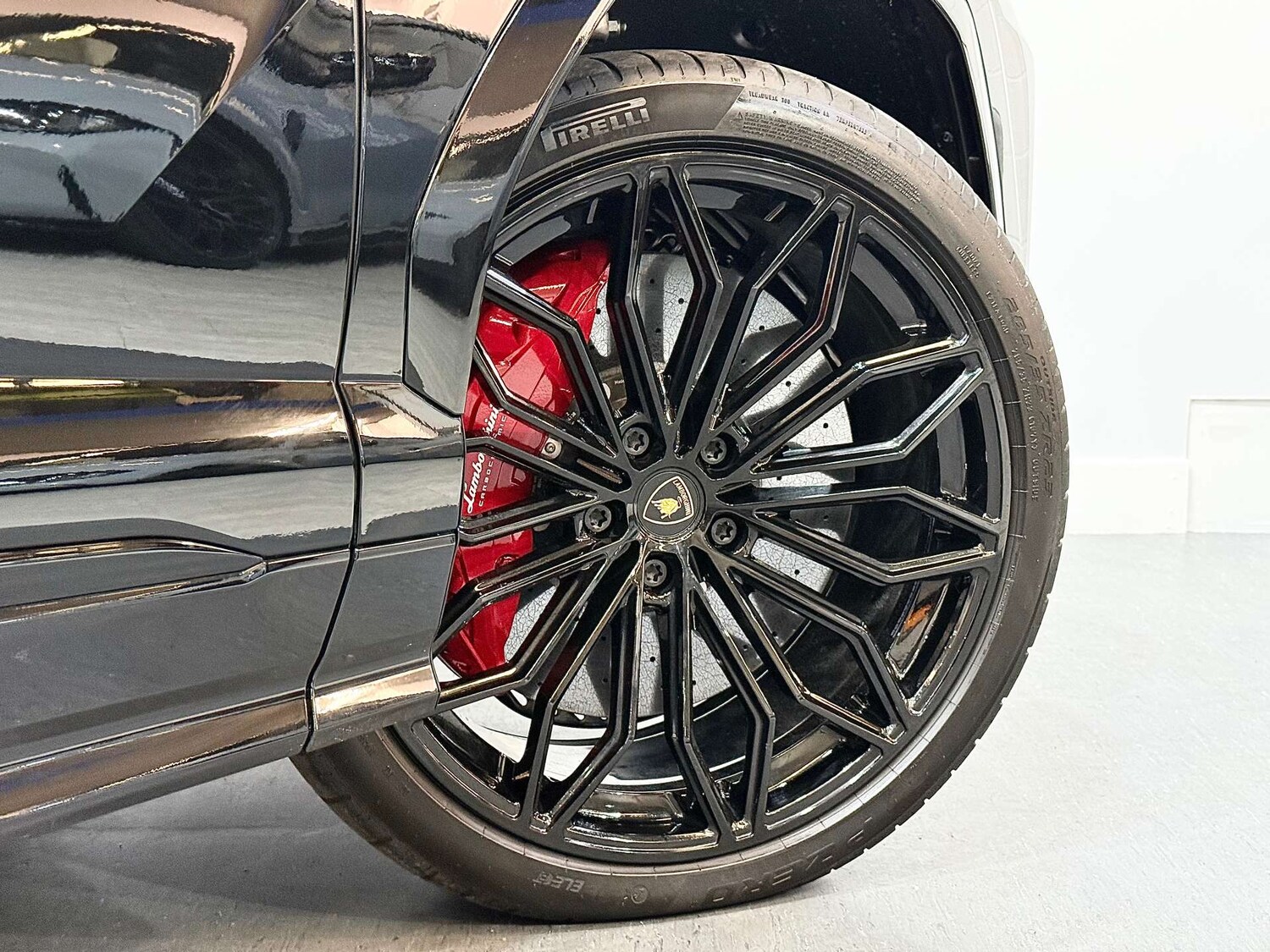 Used Lamborghini Urus 2025 for sale - 76056618: Photo 75