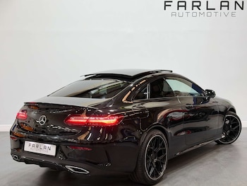 Used Mercedes-Benz E Class 2017 for sale - 76331490: Photo 4