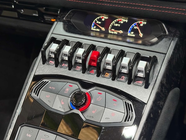 Used Lamborghini Huracan 2019 for sale - 76005088: Photo 91