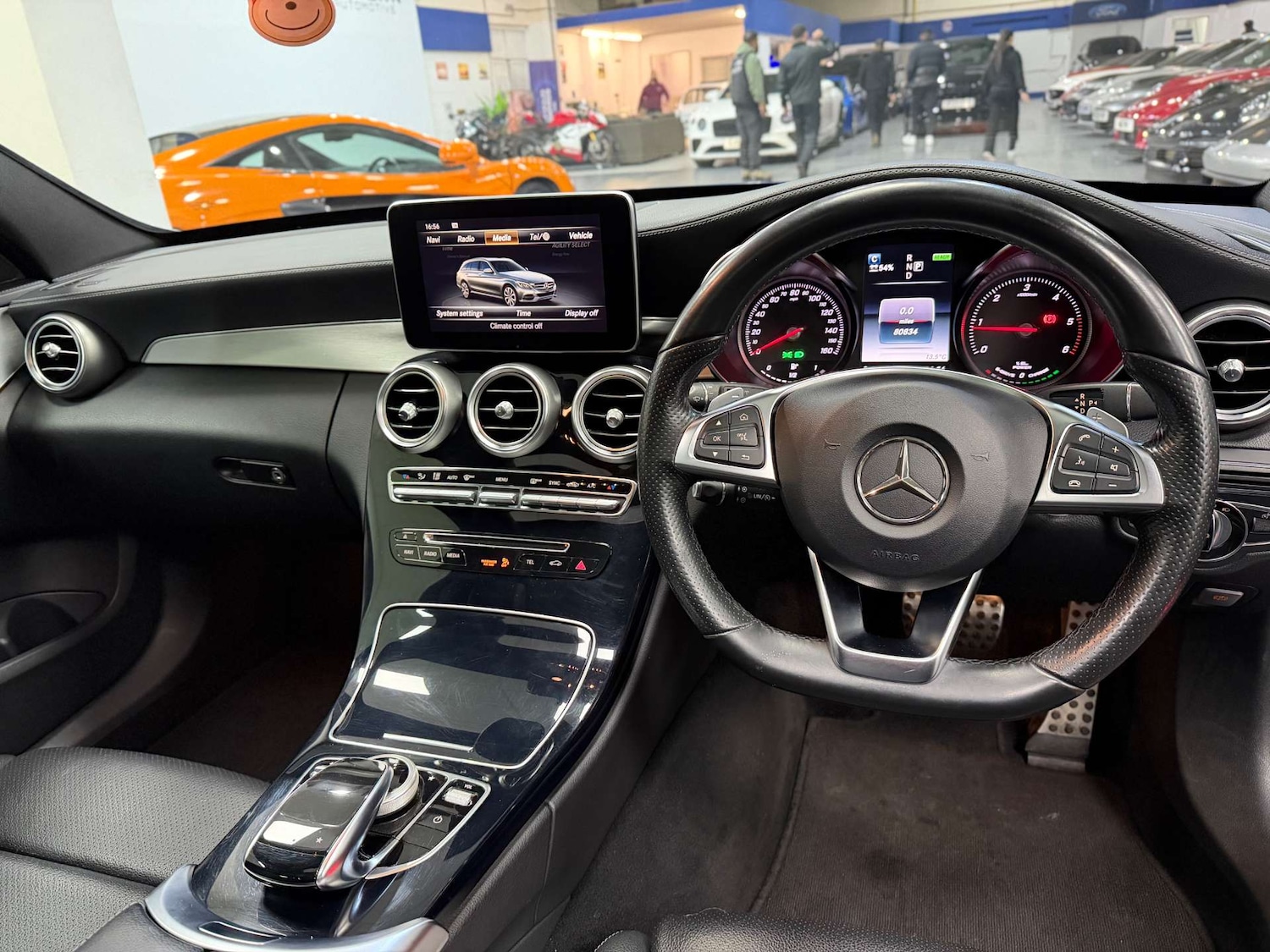 Used Mercedes-Benz C Class 2015 for sale - 76407037: Photo 3