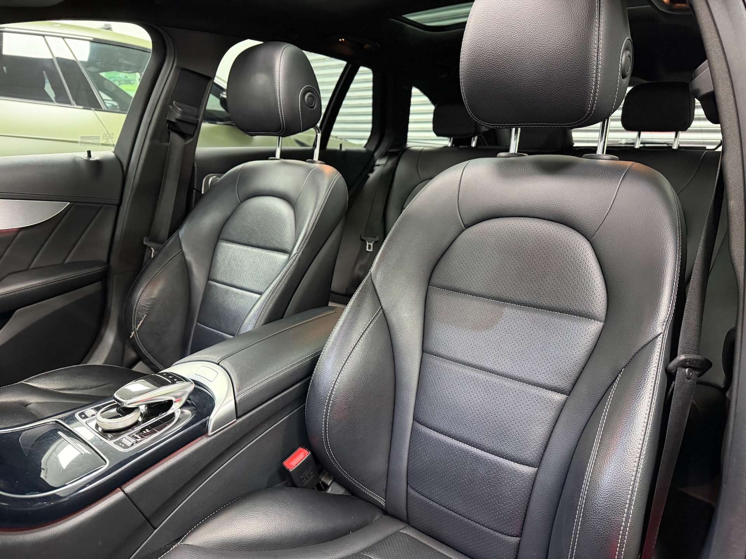 Used Mercedes-Benz C Class 2015 for sale - 76407037: Photo 37