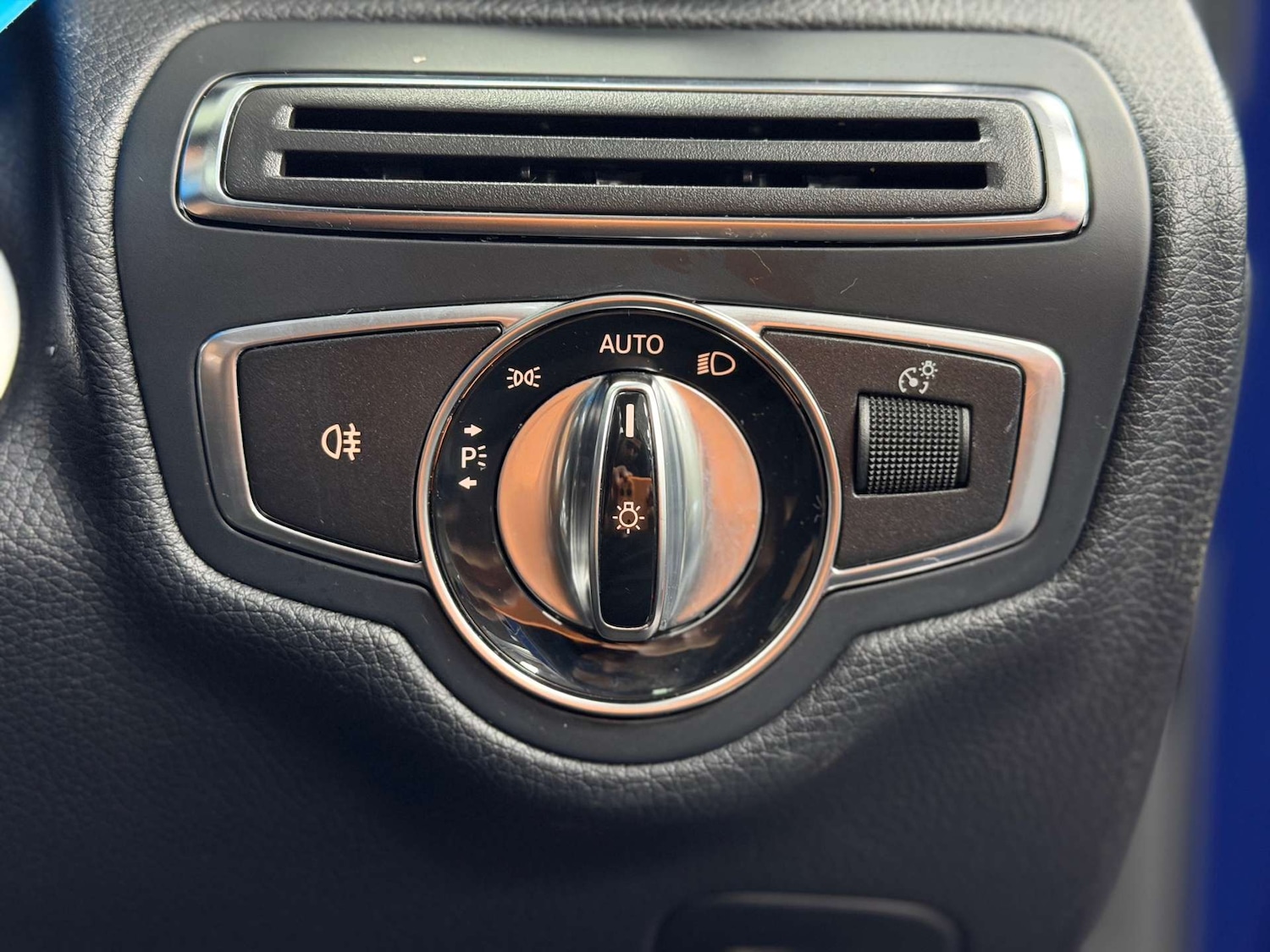 Used Mercedes-Benz C Class 2015 for sale - 76407037: Photo 54