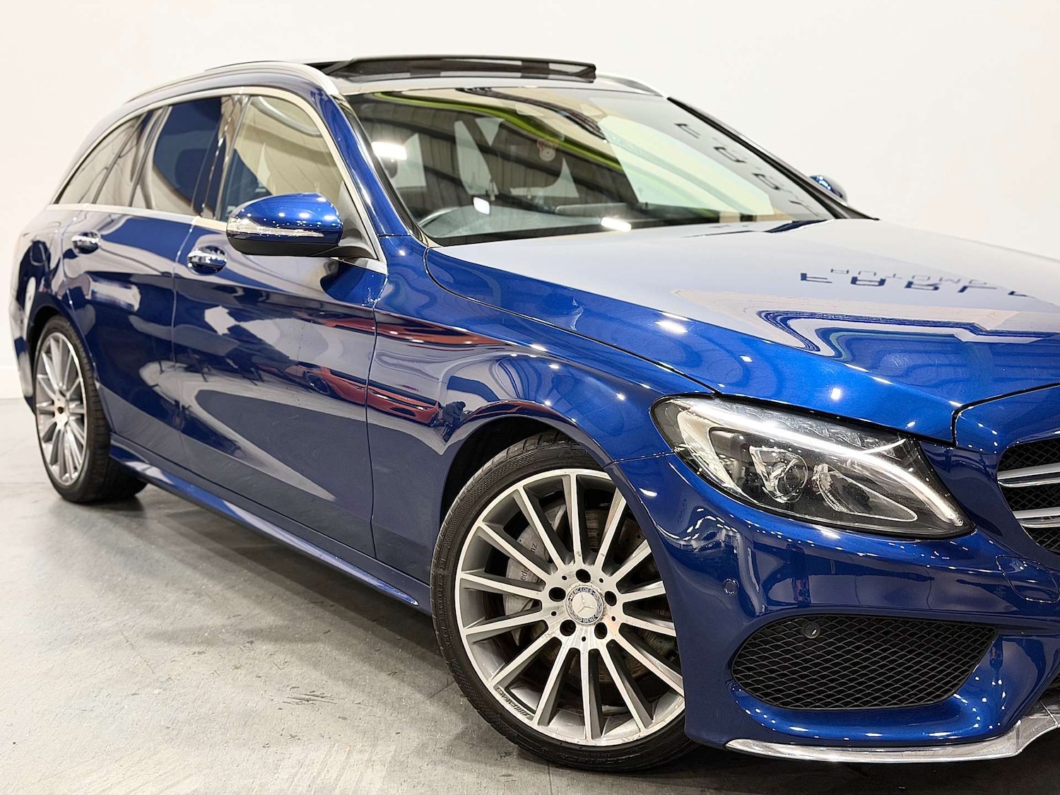 Used Mercedes-Benz C Class 2015 for sale - 76407037: Photo 8