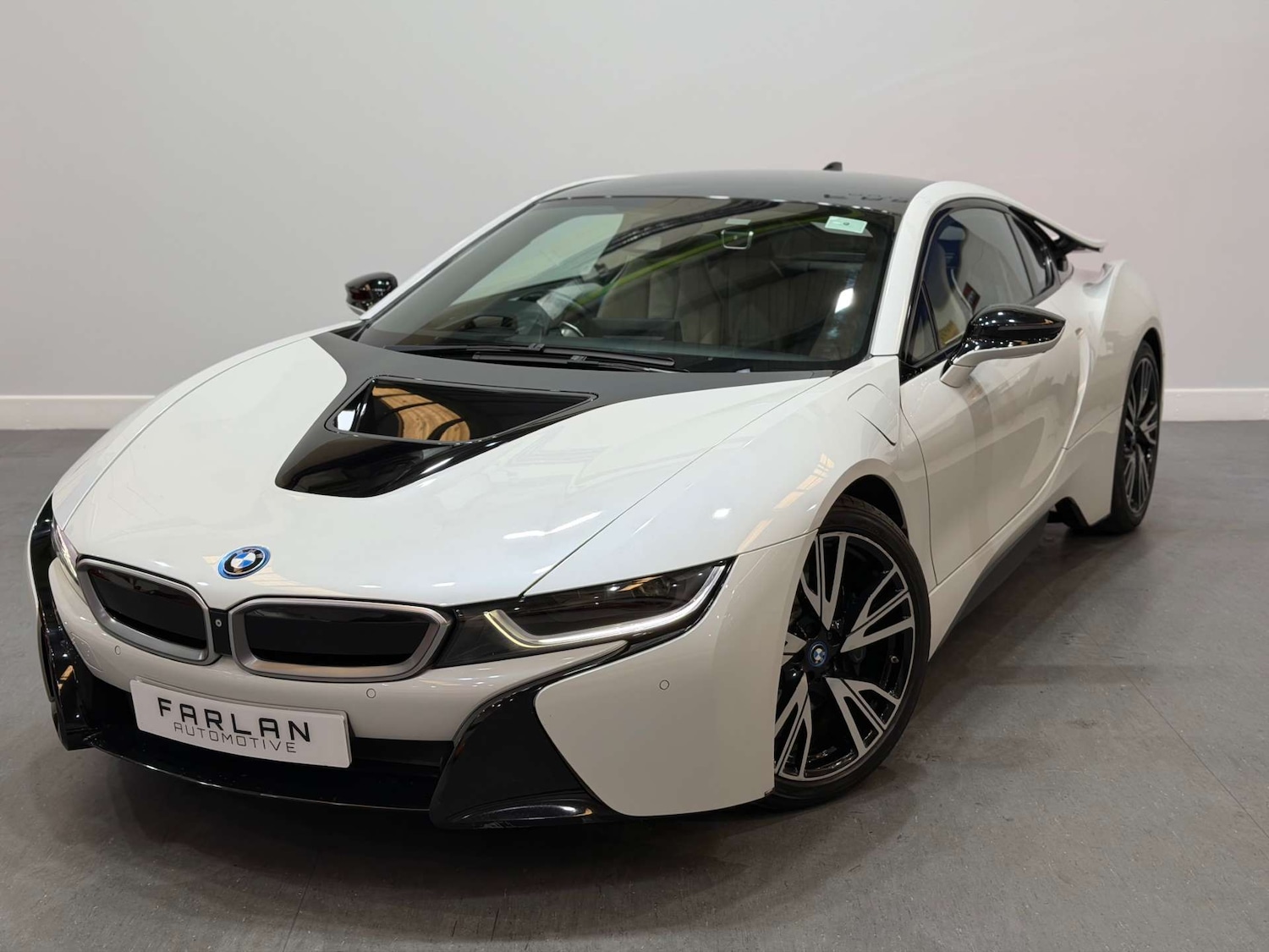Used BMW i8 2014 for sale - 76735835: Photo 10