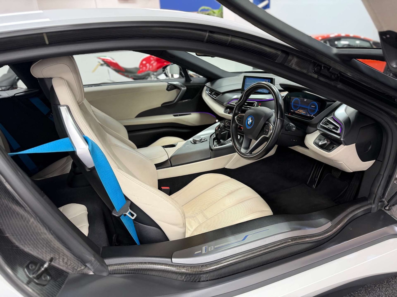 Used BMW i8 2014 for sale - 76735835: Photo 19