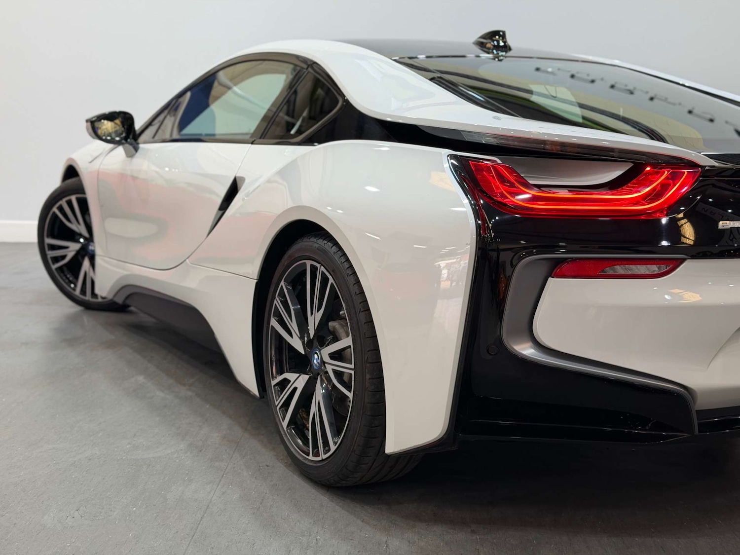 Used BMW i8 2014 for sale - 76735835: Photo 33