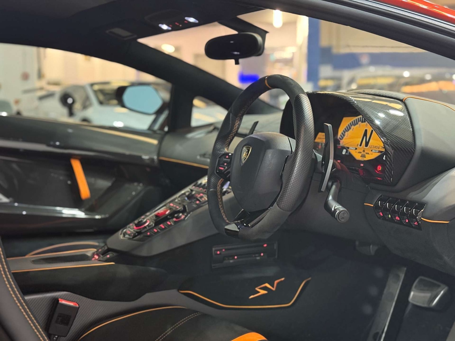 Used Lamborghini Aventador 2017 for sale - 76277593: Photo 2