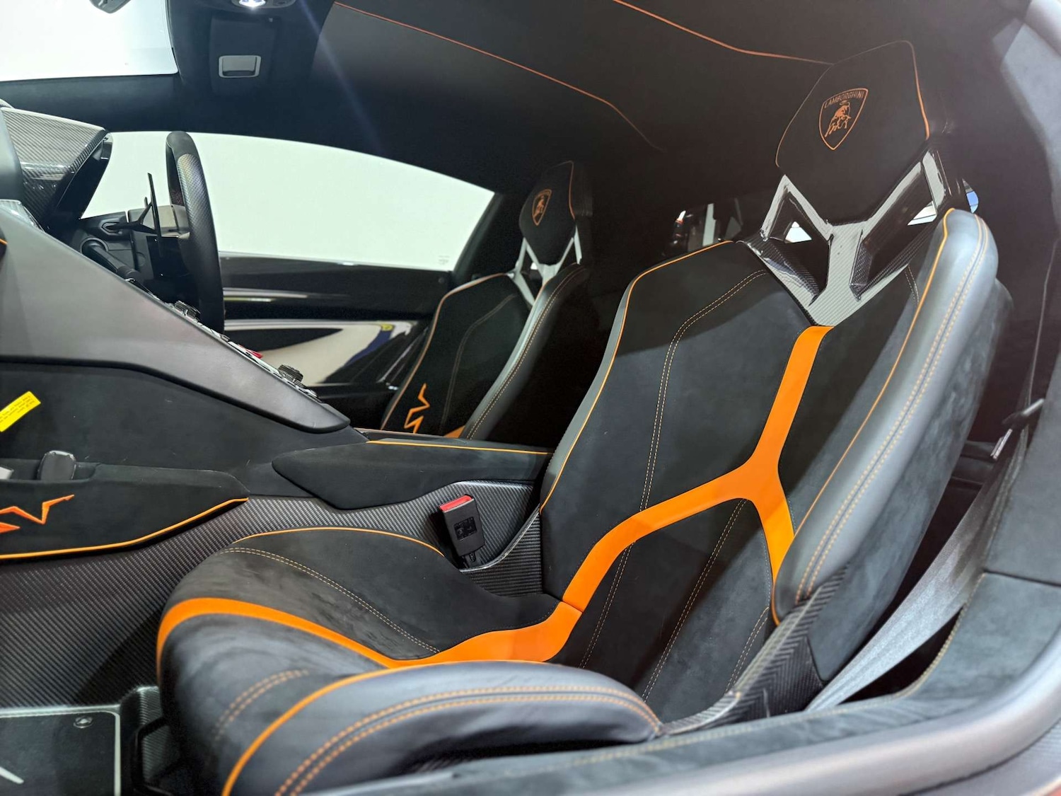 Used Lamborghini Aventador 2017 for sale - 76277593: Photo 37