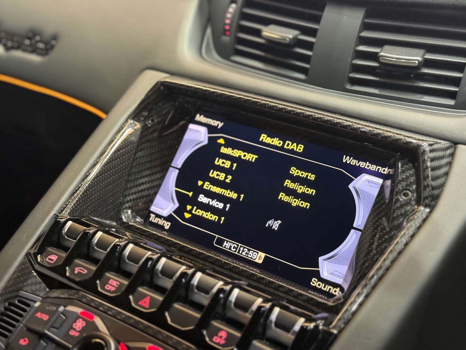 Used Lamborghini Aventador 2017 for sale - 76277593: Photo 54