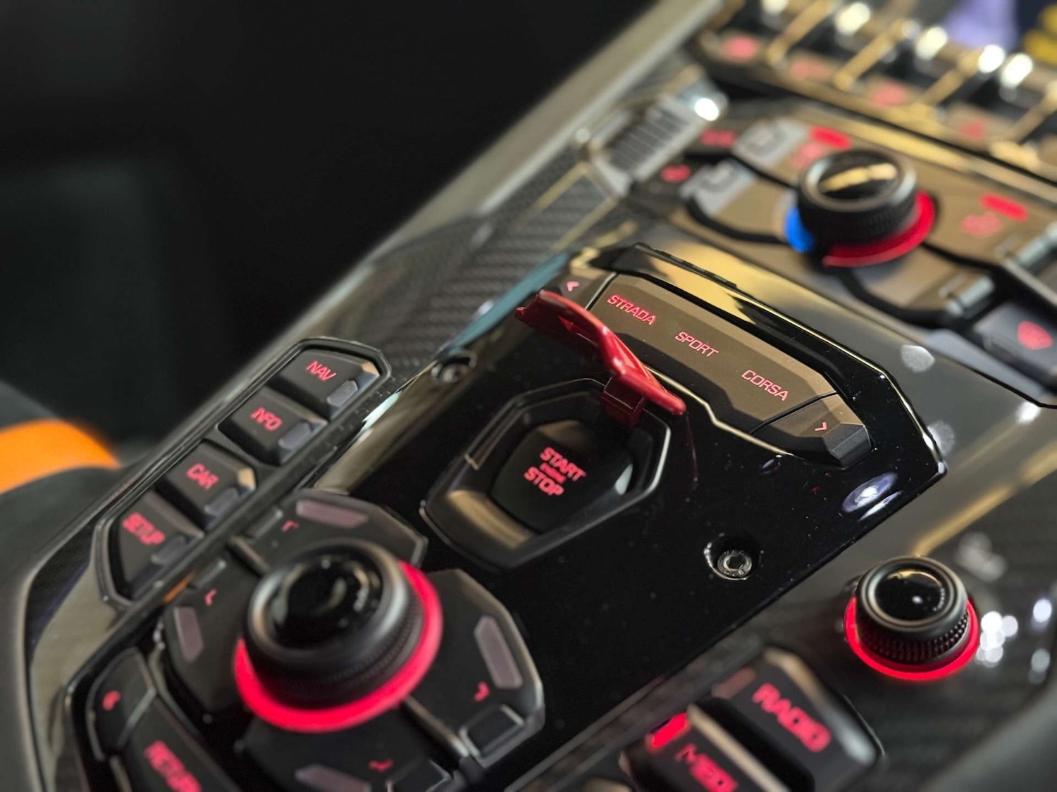 Used Lamborghini Aventador 2017 for sale - 76277593: Photo 56