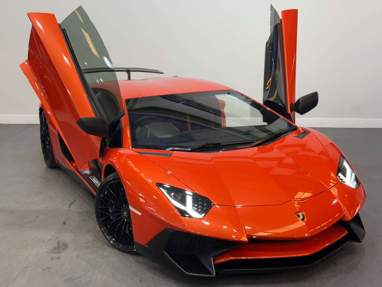 Used Lamborghini Aventador 2017 for sale - 76277593: Photo 8