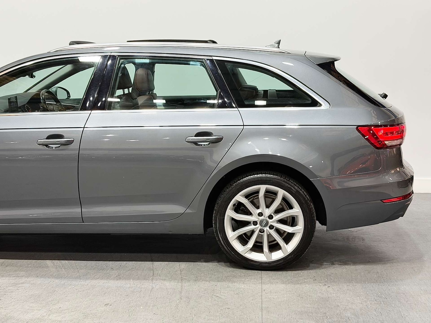 Used Audi A4 2017 for sale - 76547274: Photo 19