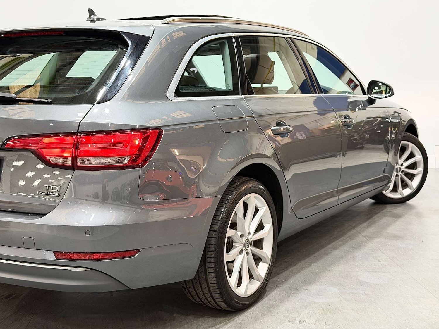 Used Audi A4 2017 for sale - 76547274: Photo 30