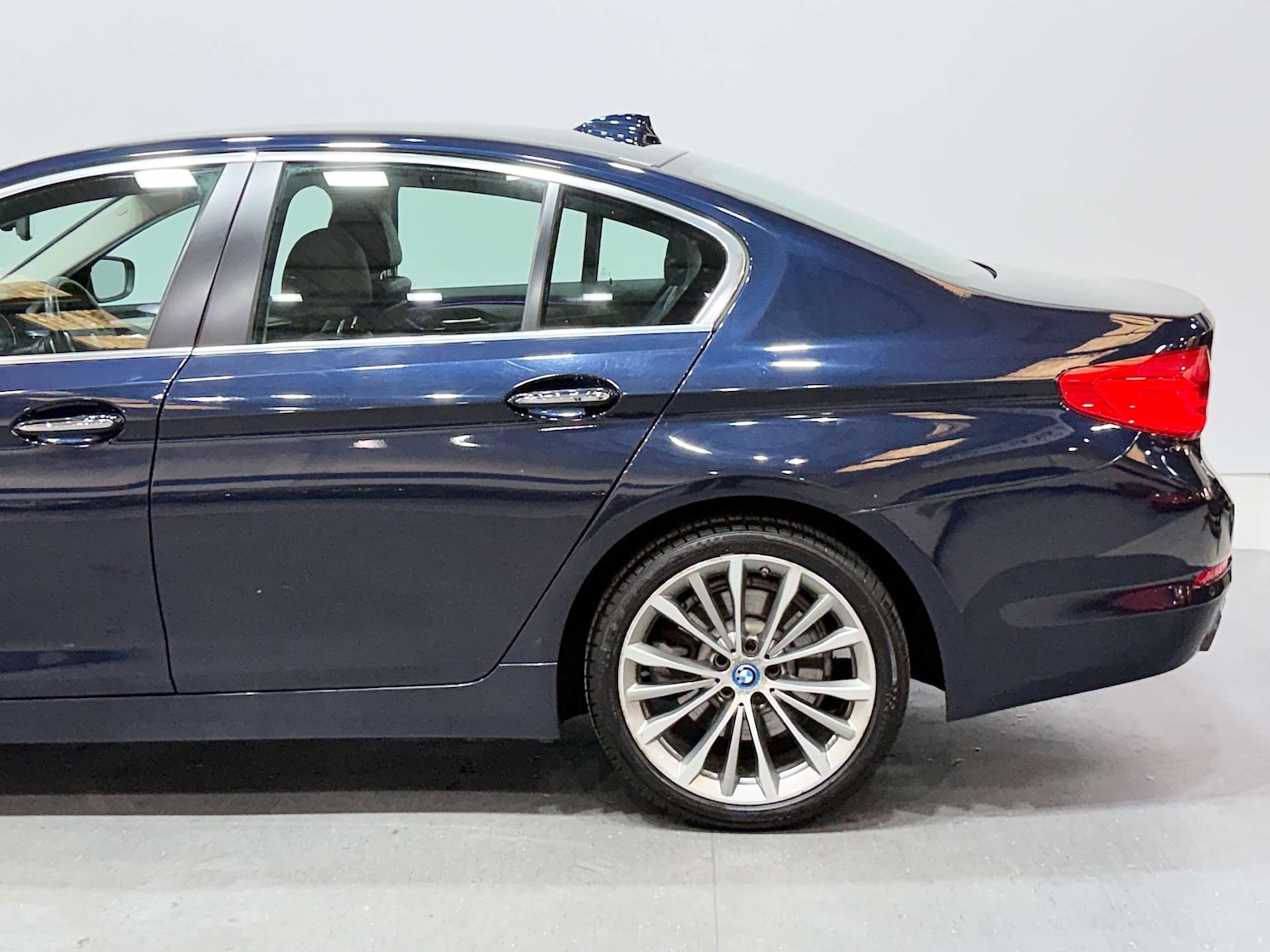 Used BMW 5 Series 2017 for sale - 76479000: Photo 20
