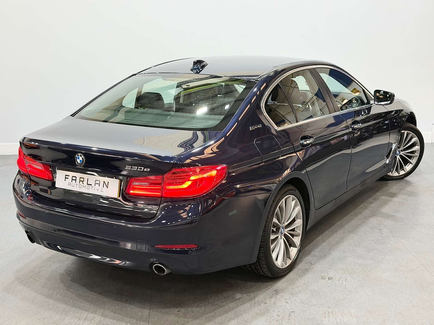 Used BMW 5 Series 2017 for sale - 76479000: Photo 30