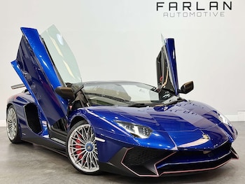 2016 - LP 700-4 2dr ISR
