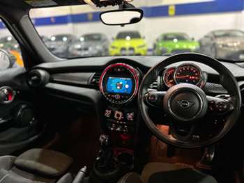 Used MINI Hatch 2019 for sale - 74703501: Photo