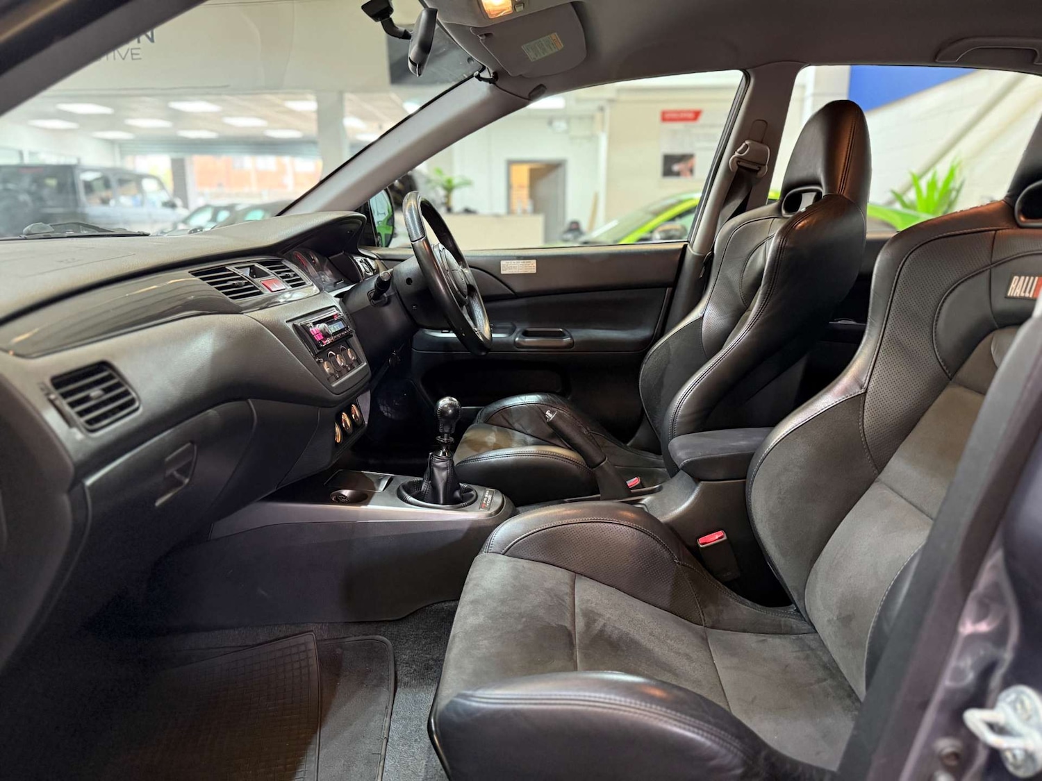 Used Mitsubishi Lancer 2004 for sale - 76533583: Photo 39