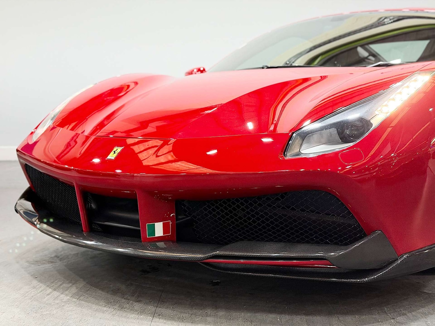 Used Ferrari 488 2017 for sale - 76601645: Photo 14