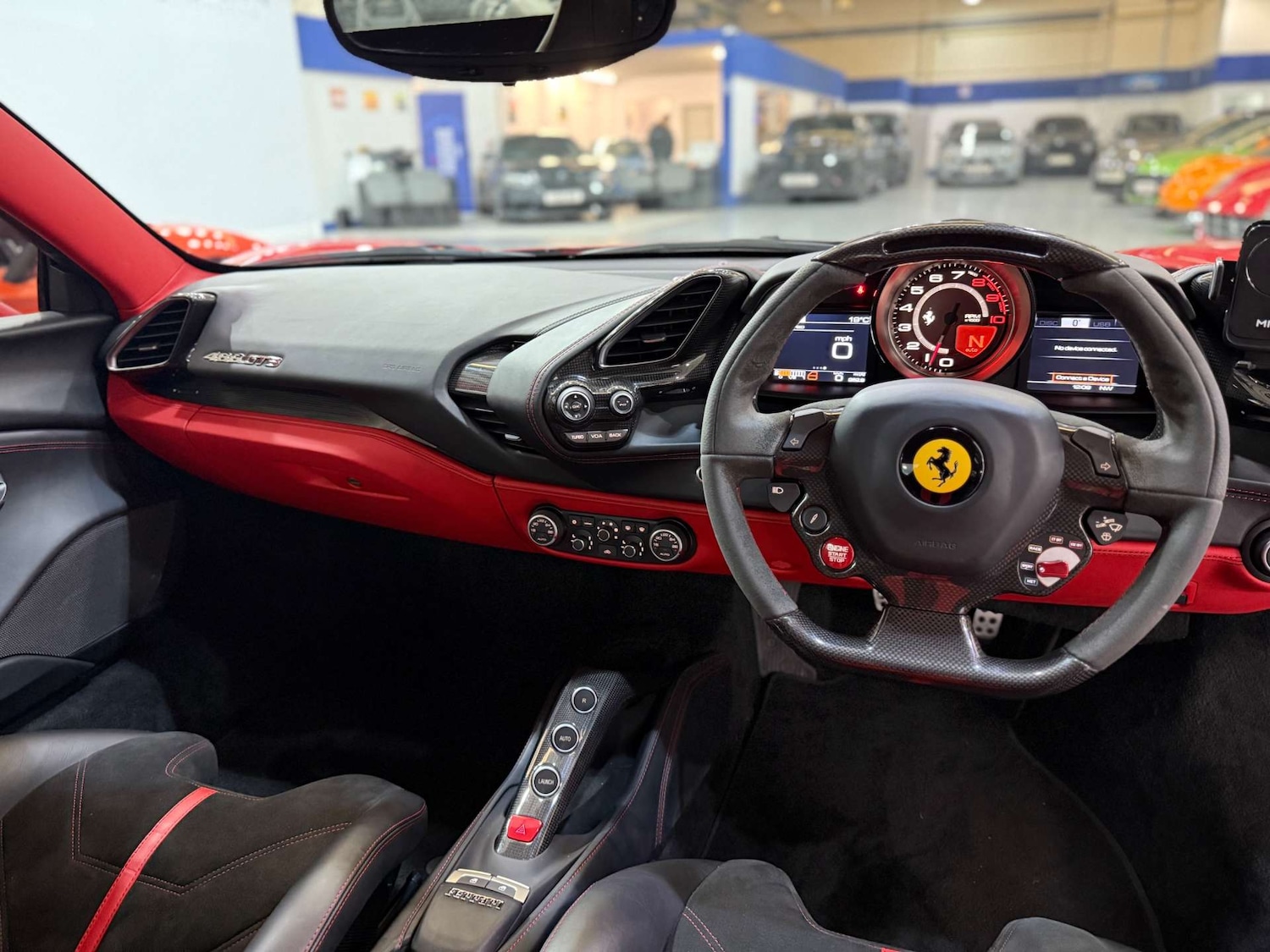 Used Ferrari 488 2017 for sale - 76601645: Photo 2