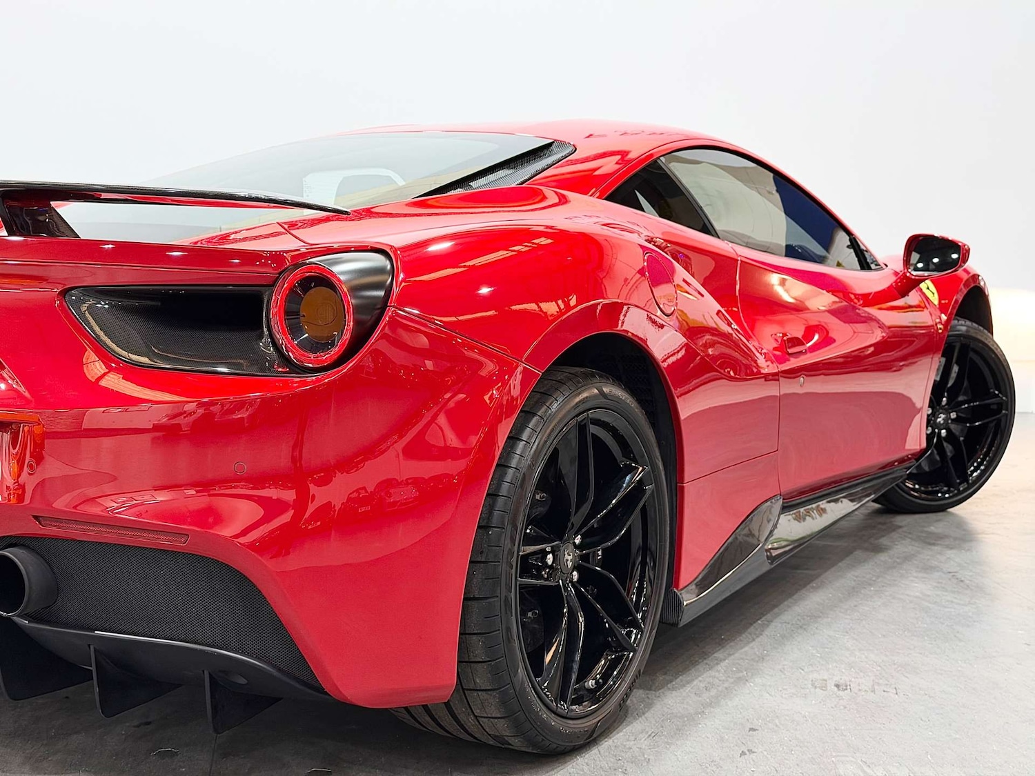 Used Ferrari 488 2017 for sale - 76601645: Photo 34