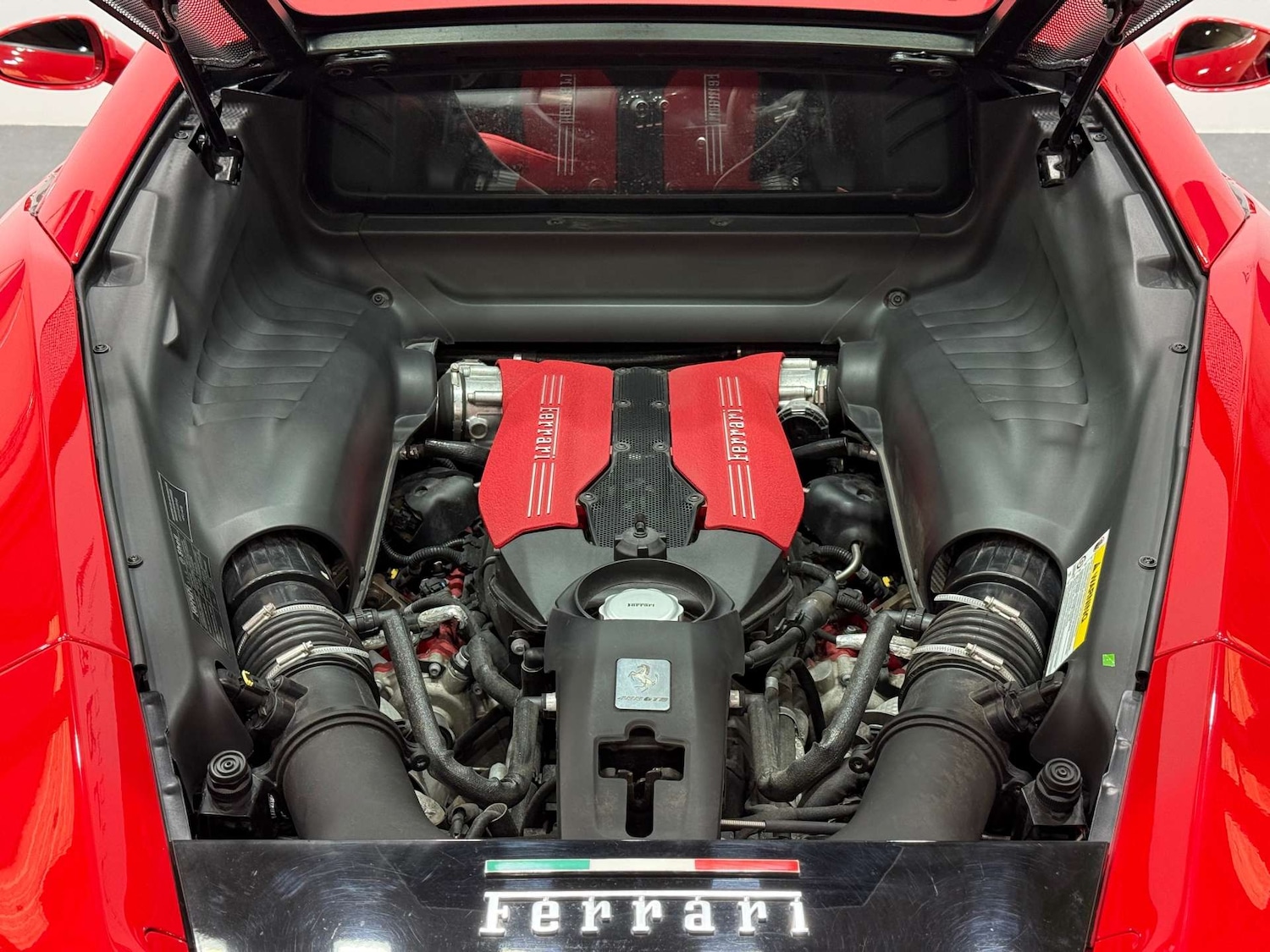 Used Ferrari 488 2017 for sale - 76601645: Photo 51