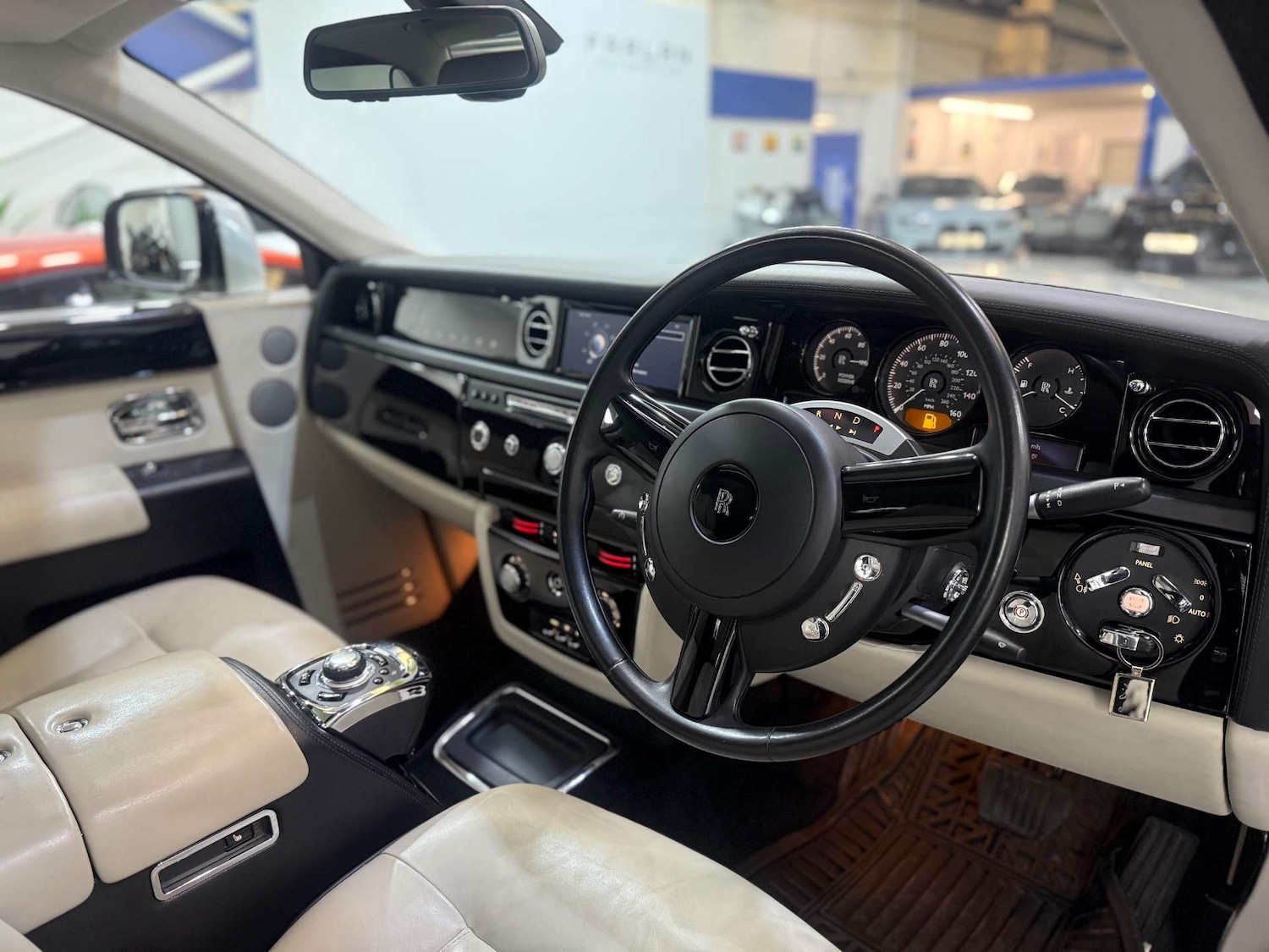 Used Rolls-Royce Phantom 2012 for sale - 76602098: Photo 24