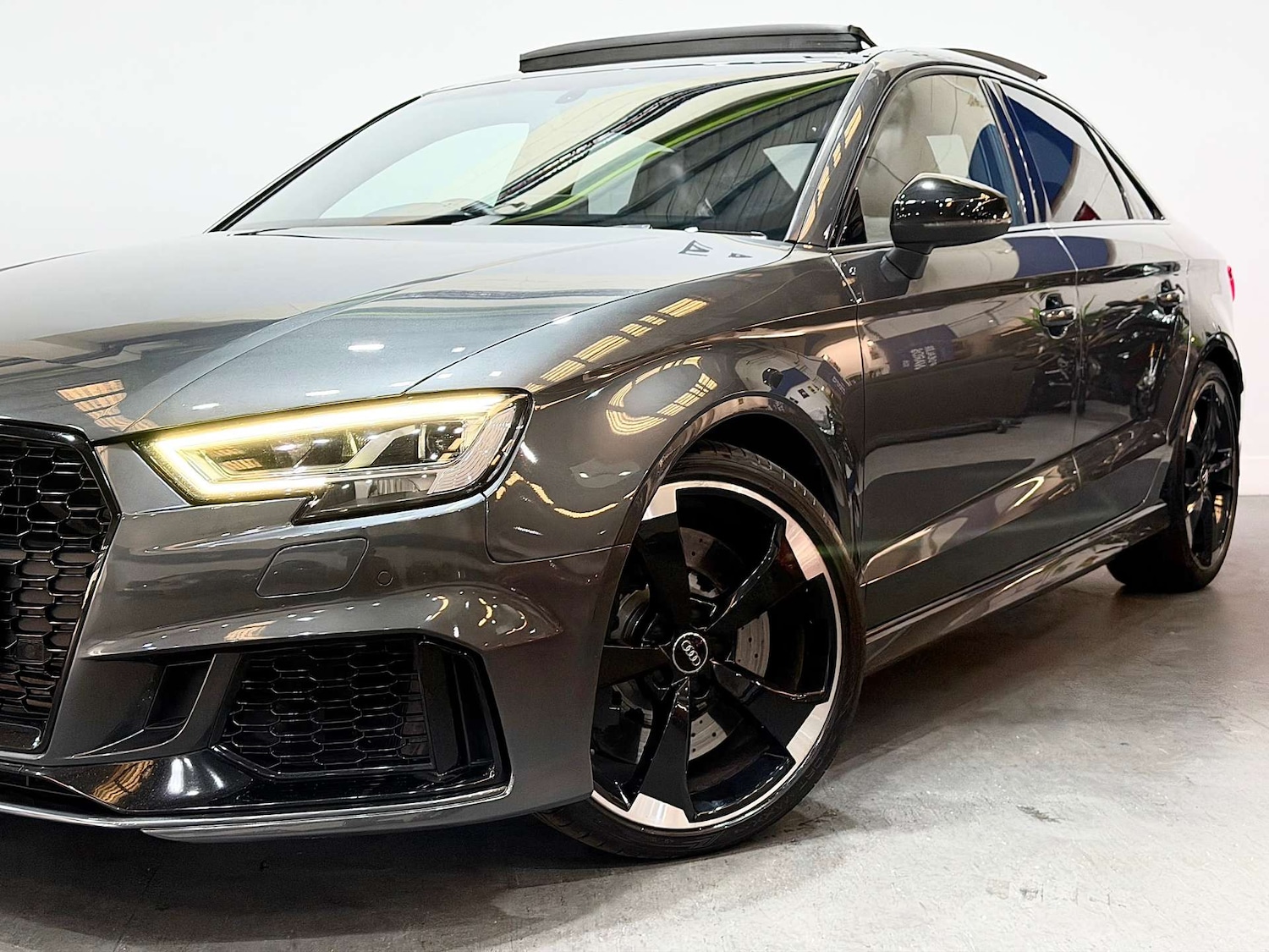 Used Audi RS3 2019 for sale - 76565668: Photo 14
