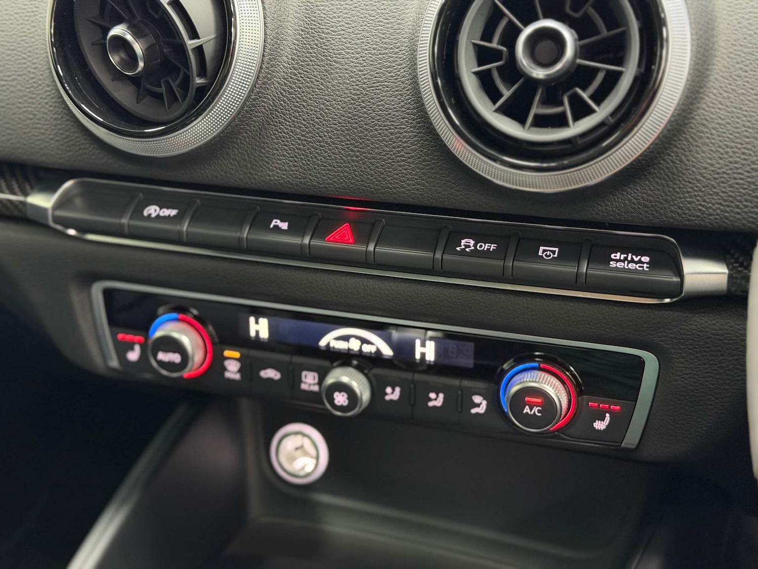 Used Audi RS3 2019 for sale - 76565668: Photo 48