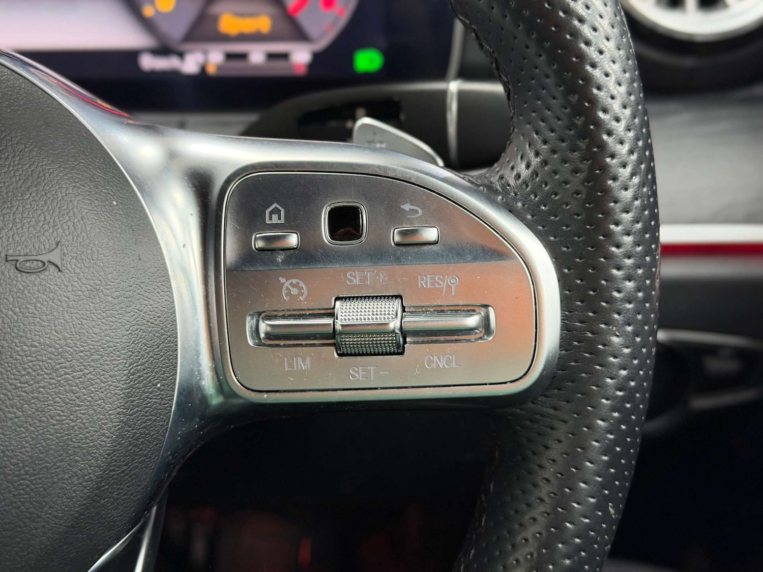 Used Mercedes-Benz E Class 2019 for sale - 76356030: Photo 32