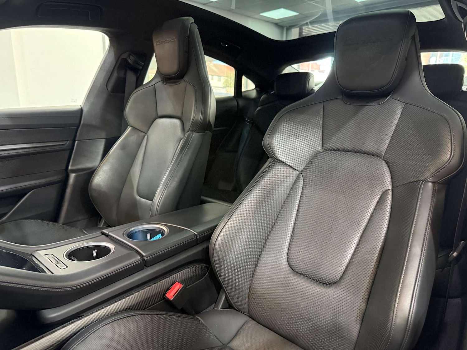 Used Porsche Taycan 2021 for sale - 76009027: Photo 33