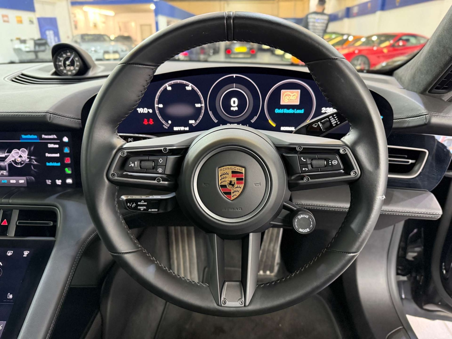 Used Porsche Taycan 2021 for sale - 76009027: Photo 34