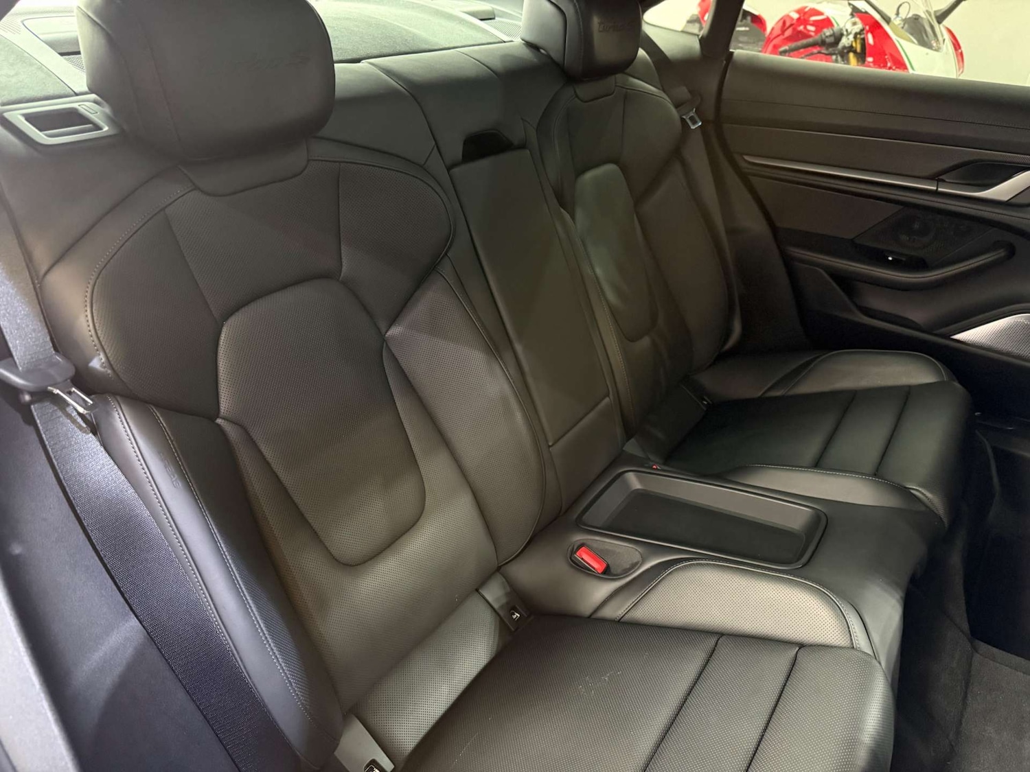 Used Porsche Taycan 2021 for sale - 76009027: Photo 41