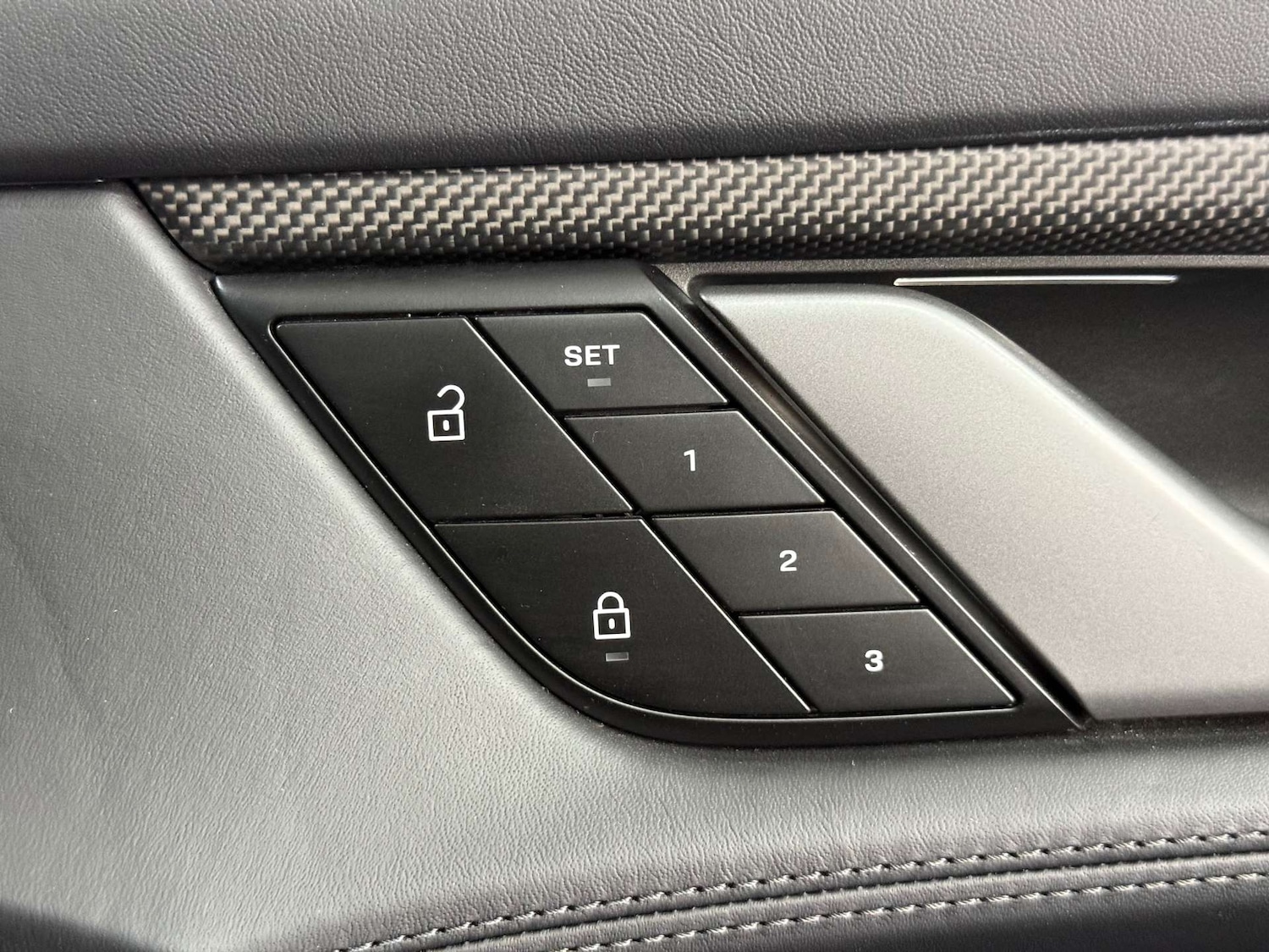 Used Porsche Taycan 2021 for sale - 76009027: Photo 61