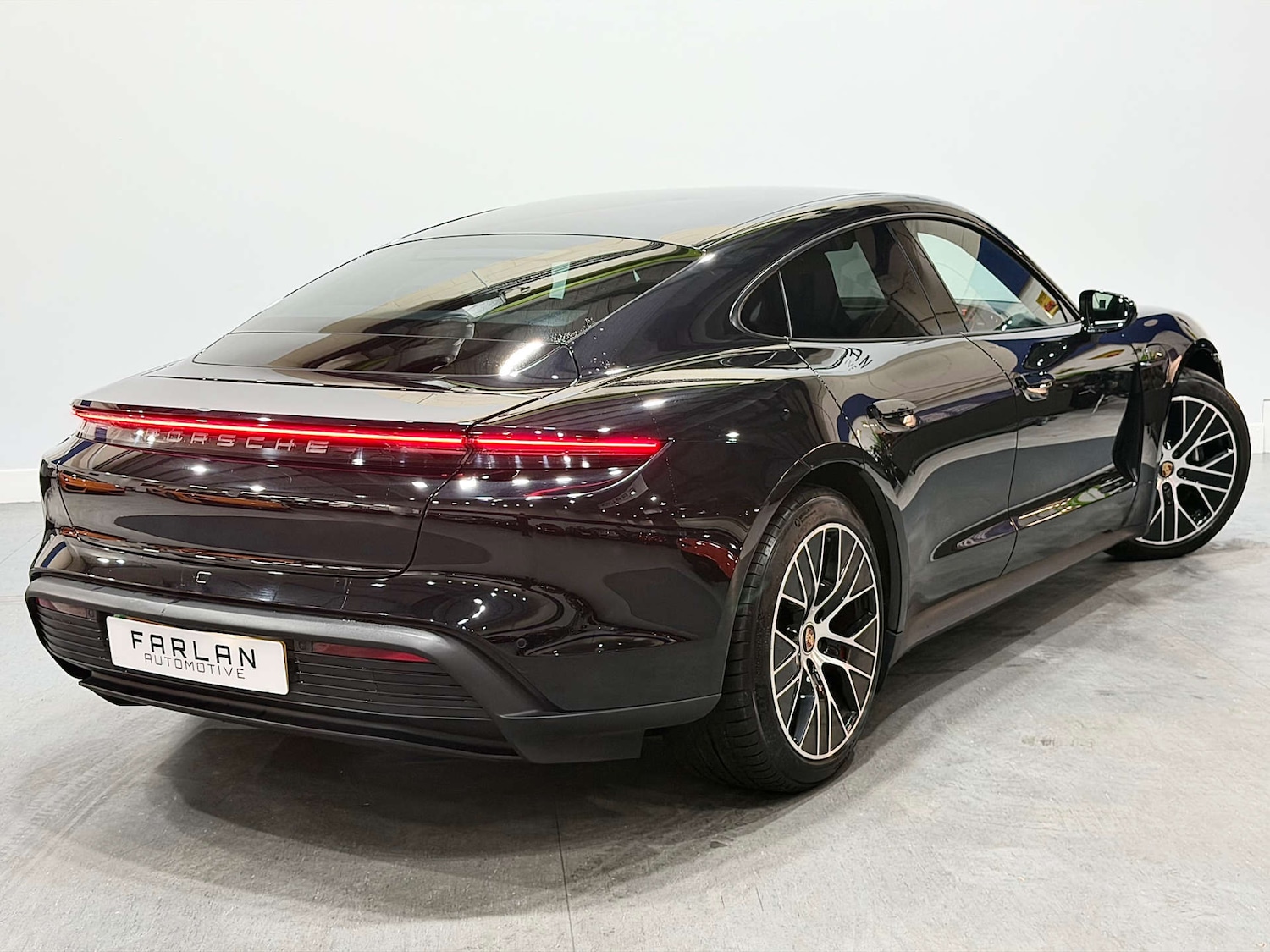 Used Porsche Taycan 2021 for sale - 76749834: Photo 23