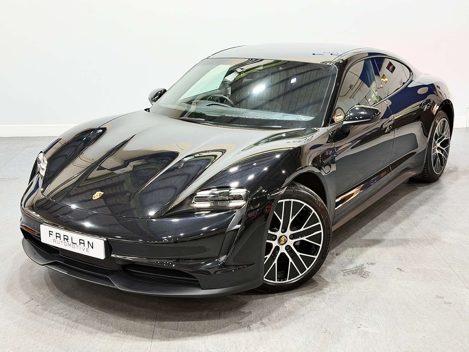 Used Porsche Taycan 2021 for sale - 76749834: Photo 3