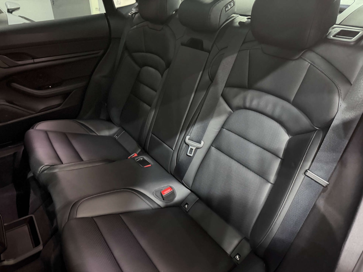 Used Porsche Taycan 2021 for sale - 76749834: Photo 32