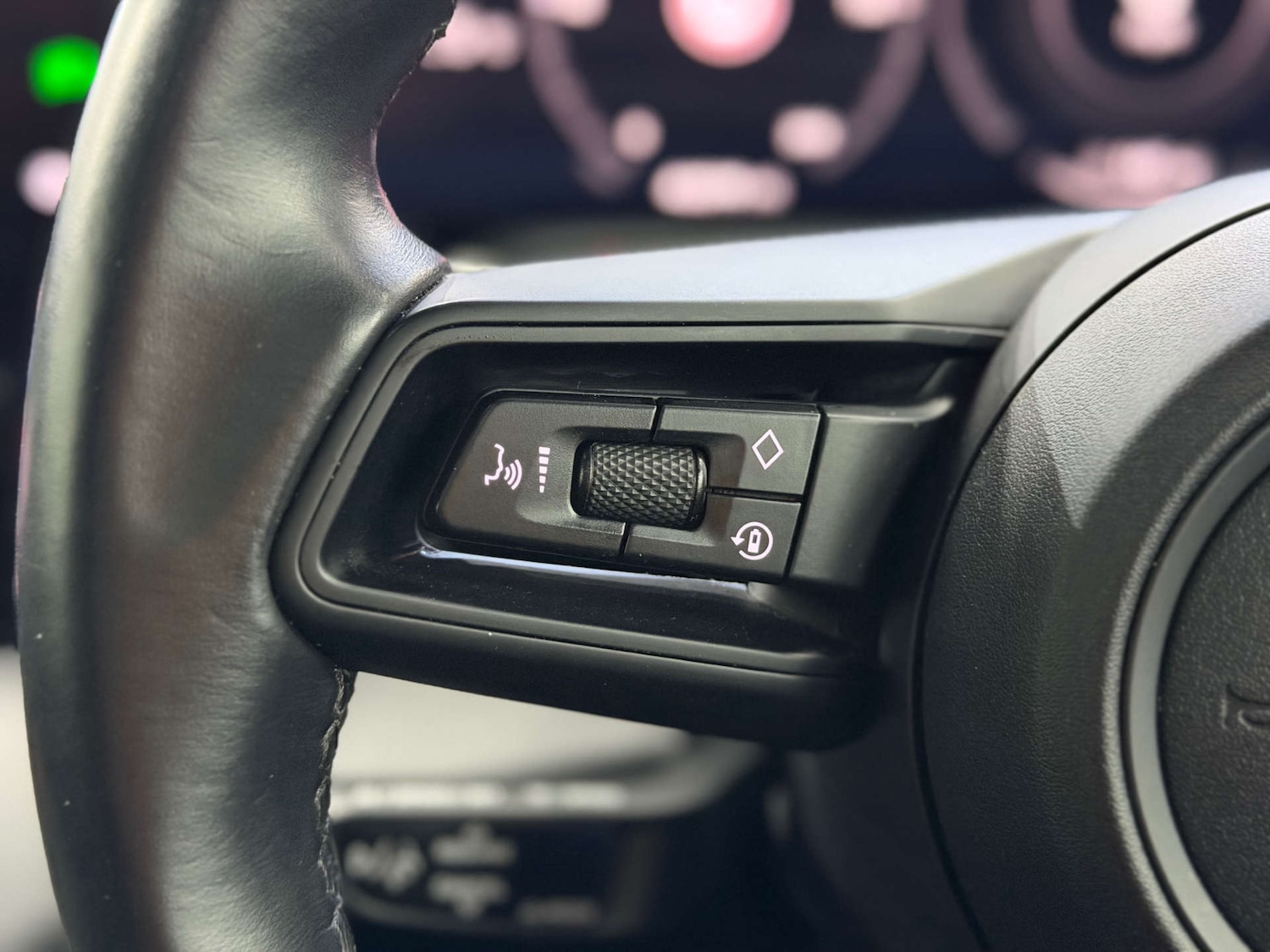 Used Porsche Taycan 2021 for sale - 76749834: Photo 38