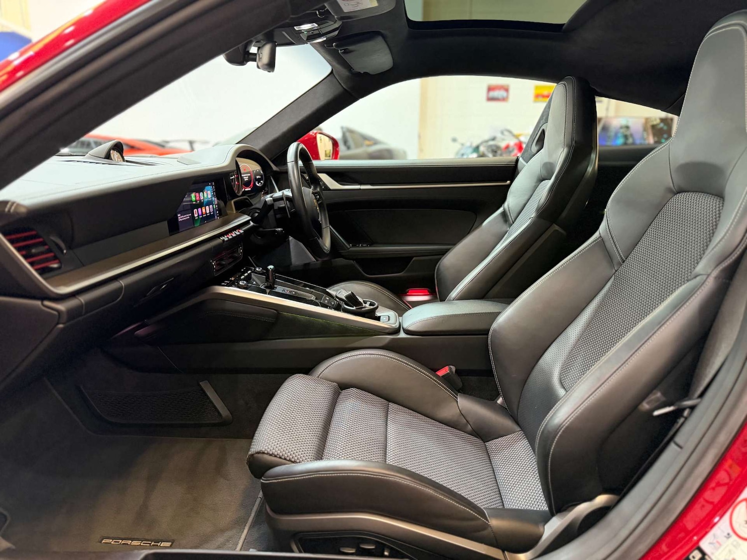 Used Porsche 911 2020 for sale - 76602009: Photo 42