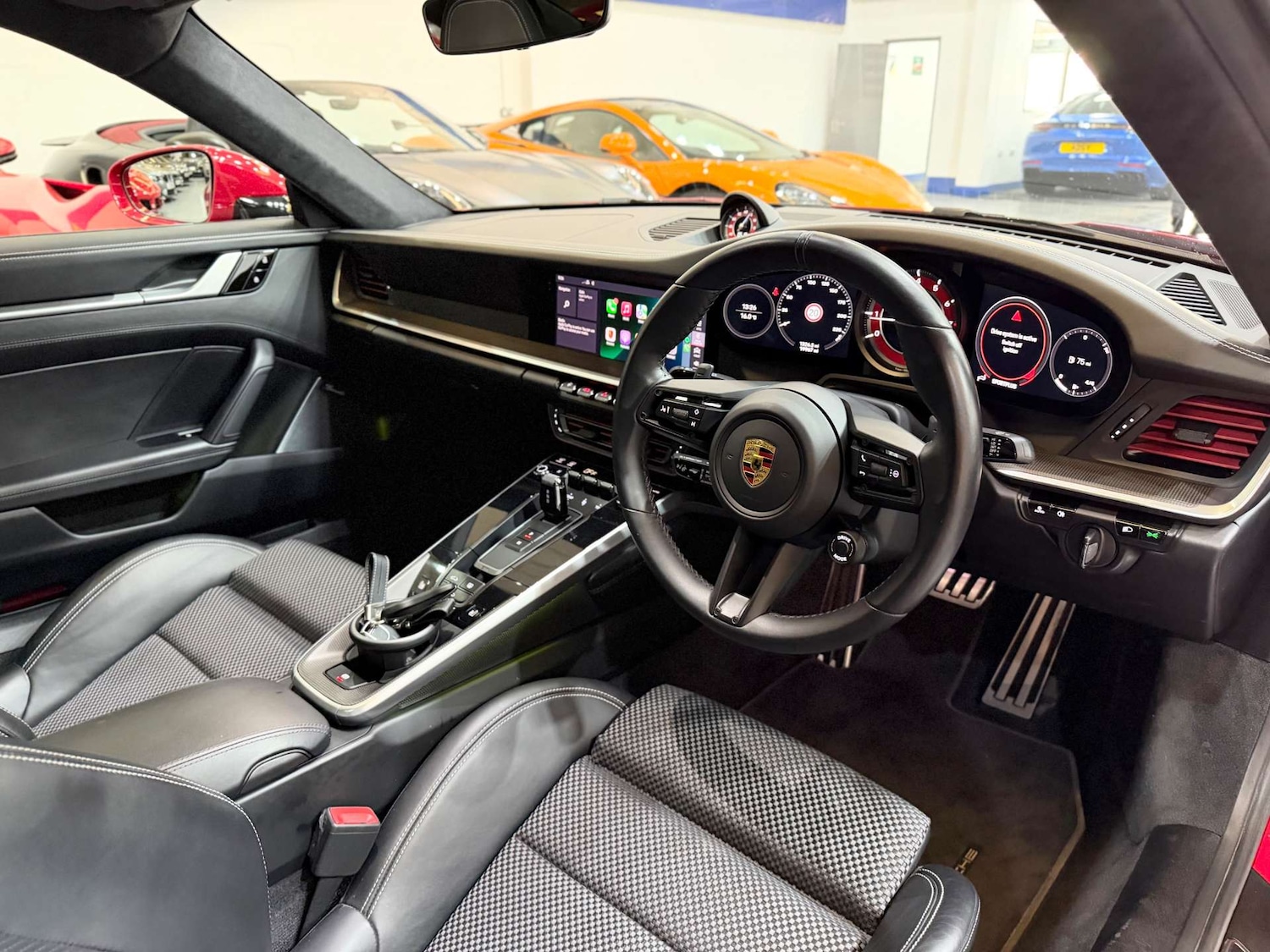 Used Porsche 911 2020 for sale - 76602009: Photo 50