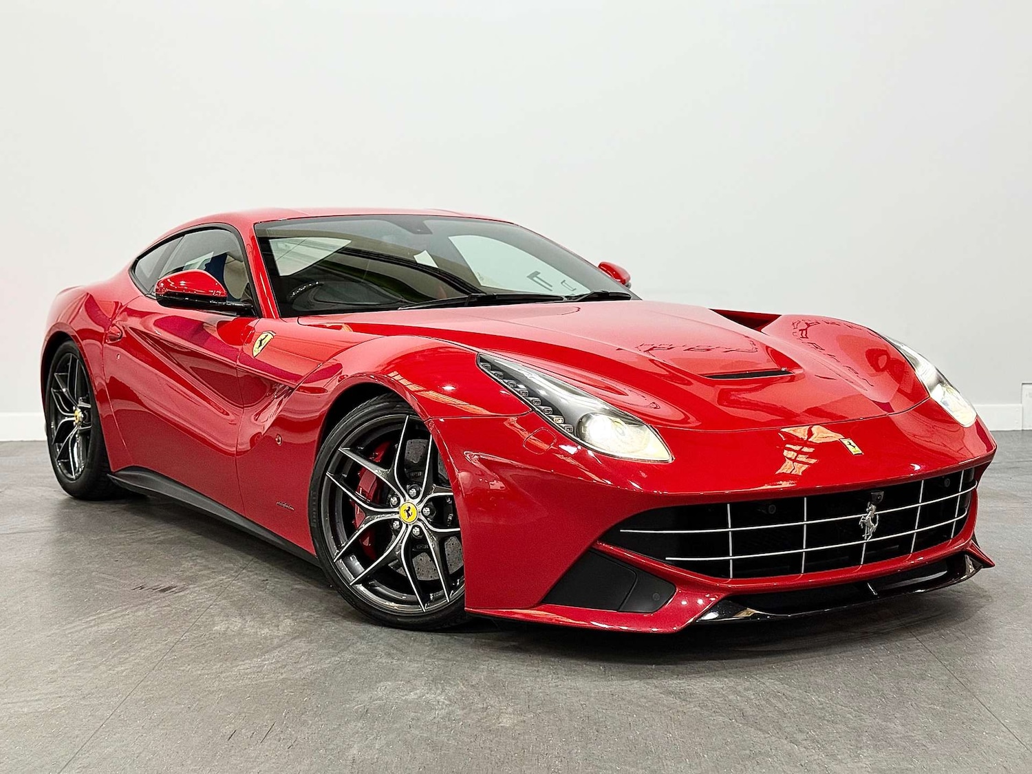 Used Ferrari F12 Berlinetta 2016 for sale - 76601553: Photo 12