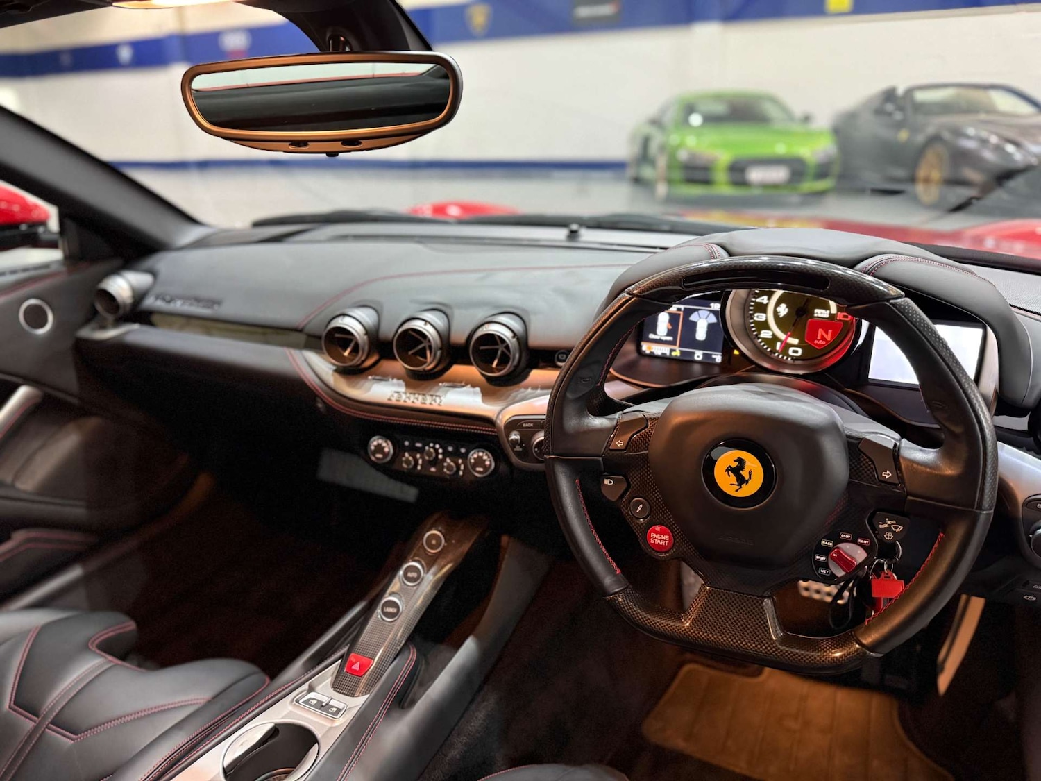 Used Ferrari F12 Berlinetta 2016 for sale - 76601553: Photo 2