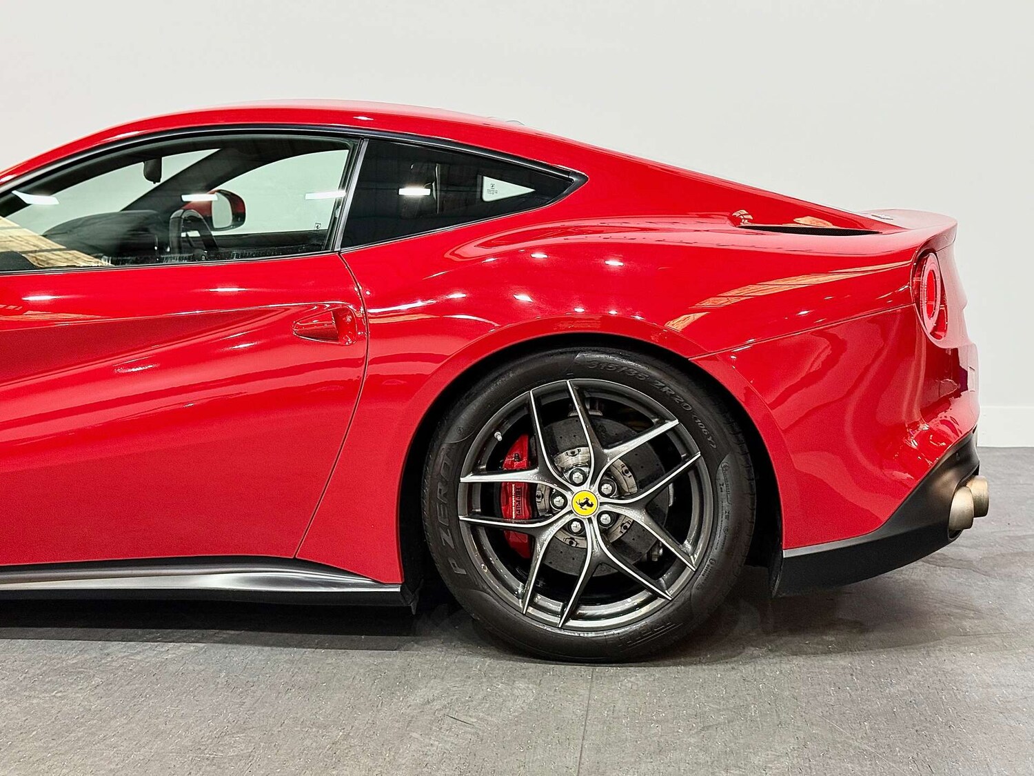 Used Ferrari F12 Berlinetta 2016 for sale - 76601553: Photo 24