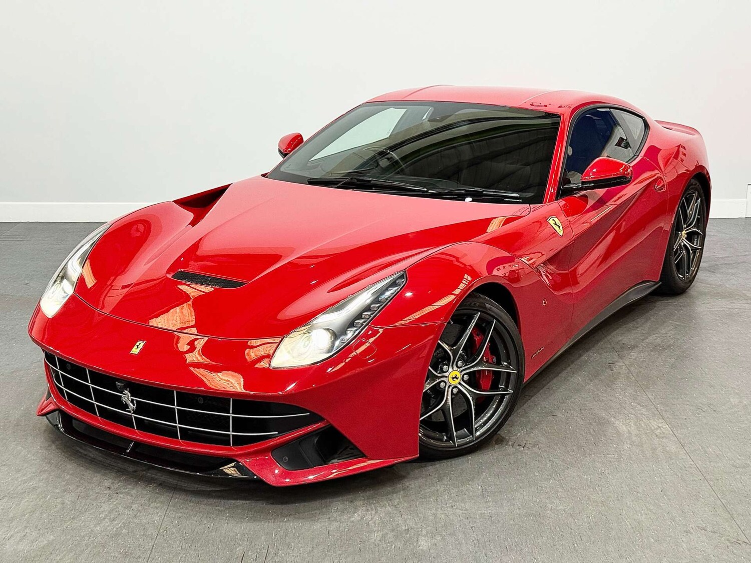 Used Ferrari F12 Berlinetta 2016 for sale - 76601553: Photo 39