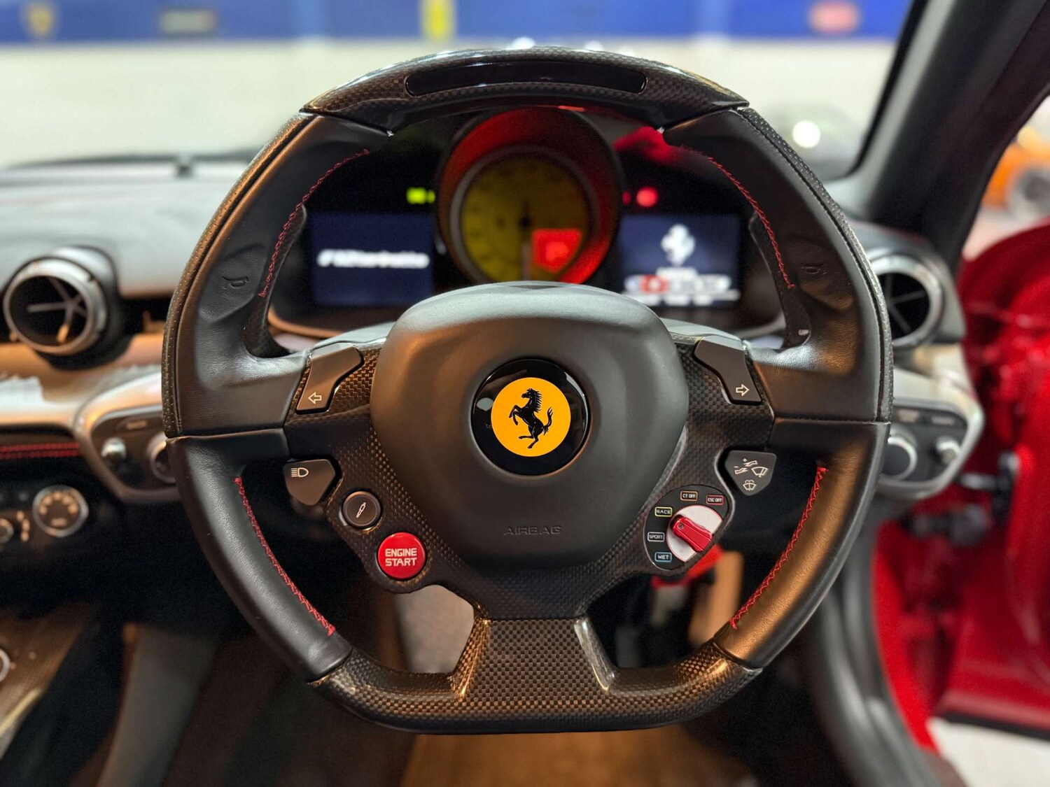 Used Ferrari F12 Berlinetta 2016 for sale - 76601553: Photo 41